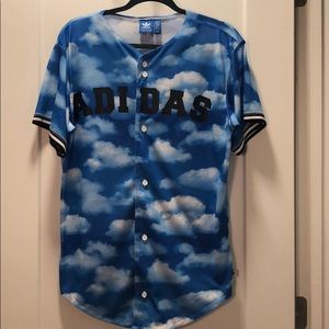 Like new men’s Adidas cloud baseball jersey